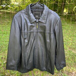 Women’s Plus Size Genuine Black Leather Jacket – Size 22W, Classic Moto Style